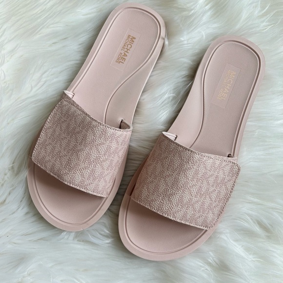 NWOT Michael Kors slides - Picture 3 of 8